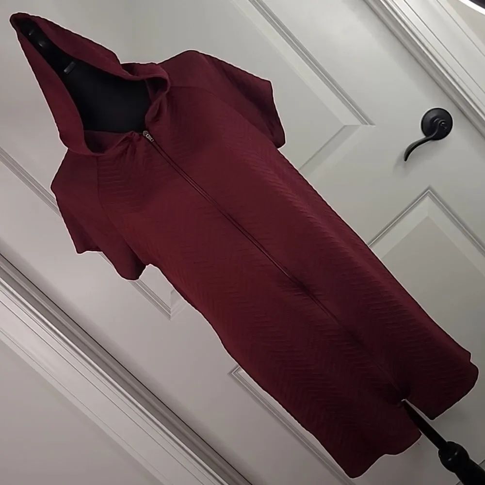 Jordan Taylor sz S hoodie dress,  deep wine color